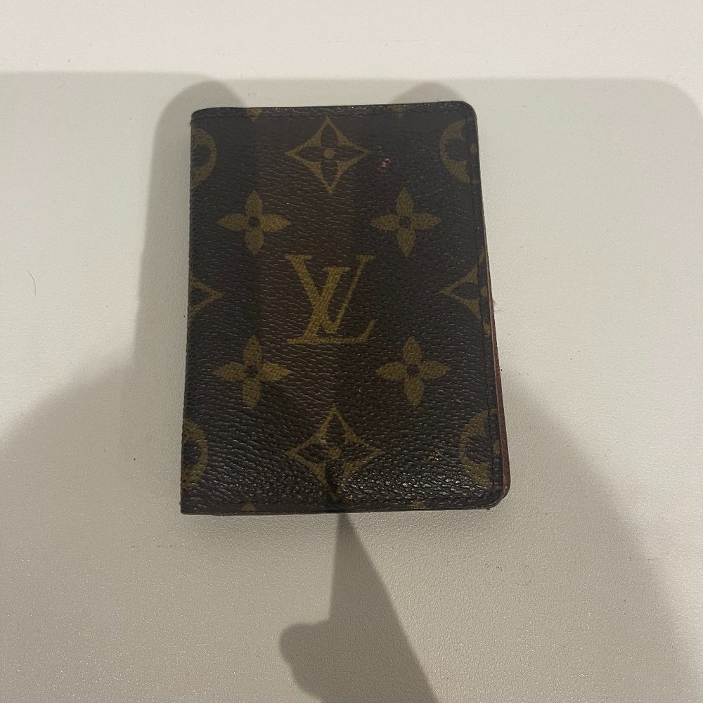 Authentic Louise Vuitton Card Case Wallet